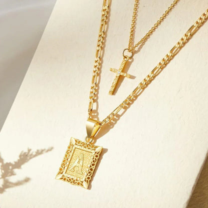Conjunto de Colar com Inicial e Cruz – 2 Peças